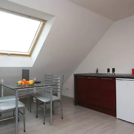 Chambres D'hotes فندق مبيت وإفطار Lardy